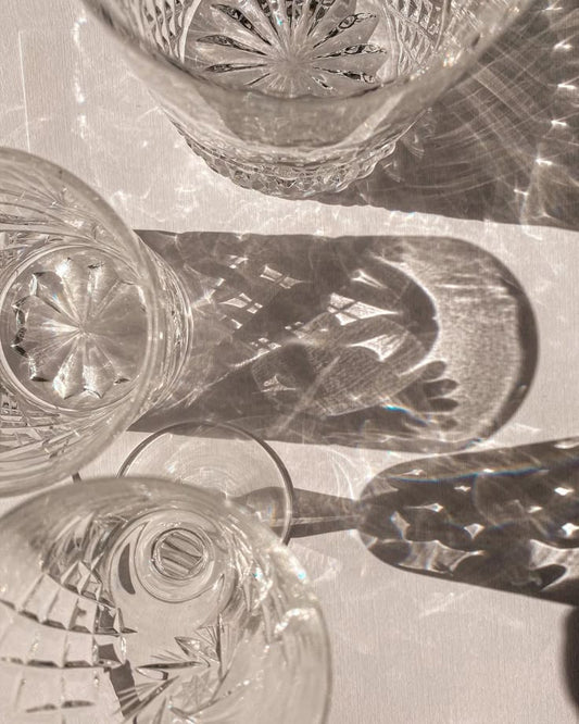 . Minimalist vs. Maximalist Glassware AestheticsMinimalist vs. Maximalist Glassware Aesthetics: Which Style Speaks to You? 🥂