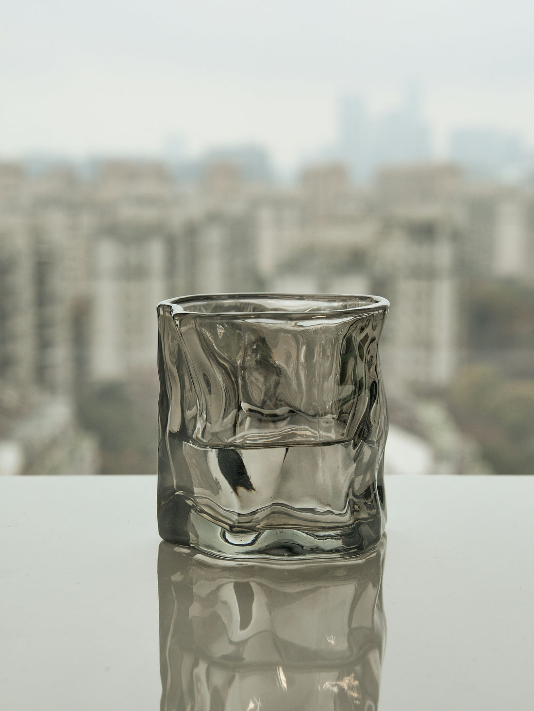 Benefits of Using Glassware Over Plastic: Health, Sustainability & Style