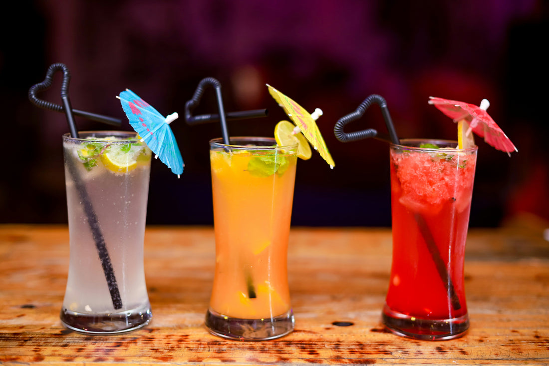 The Rise of At-Home Mixologyđč: Must-Have Glassware for Cocktail Lovers