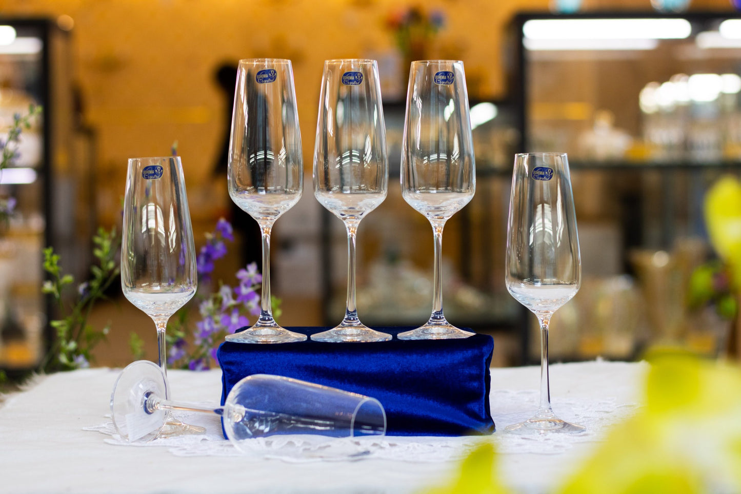 Sleek and elegant champagne flute with brilliant clarity