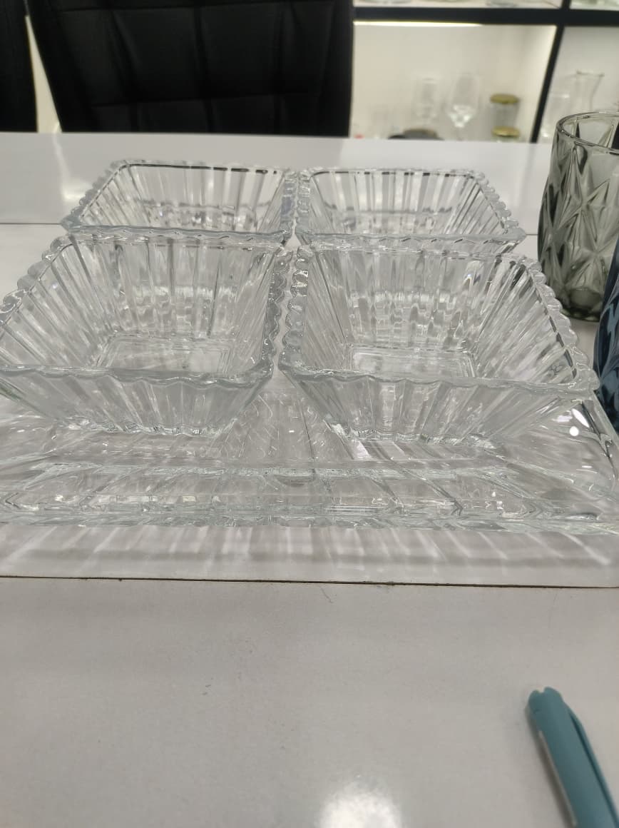 smart "serve" Tray with 4 Pcs Bowl Set Transparent Lead Free Glass | Premium Luxury Serving Set for Snacks, Dry Fruits & Desserts | Elegant Glassware for Home & Gifting