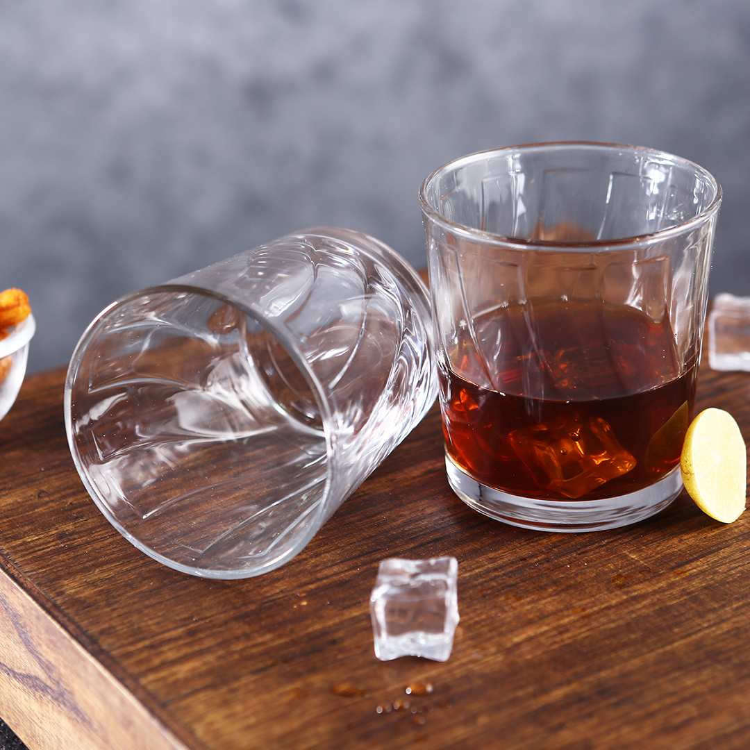 Fine crystal whiskey glass set with modern design