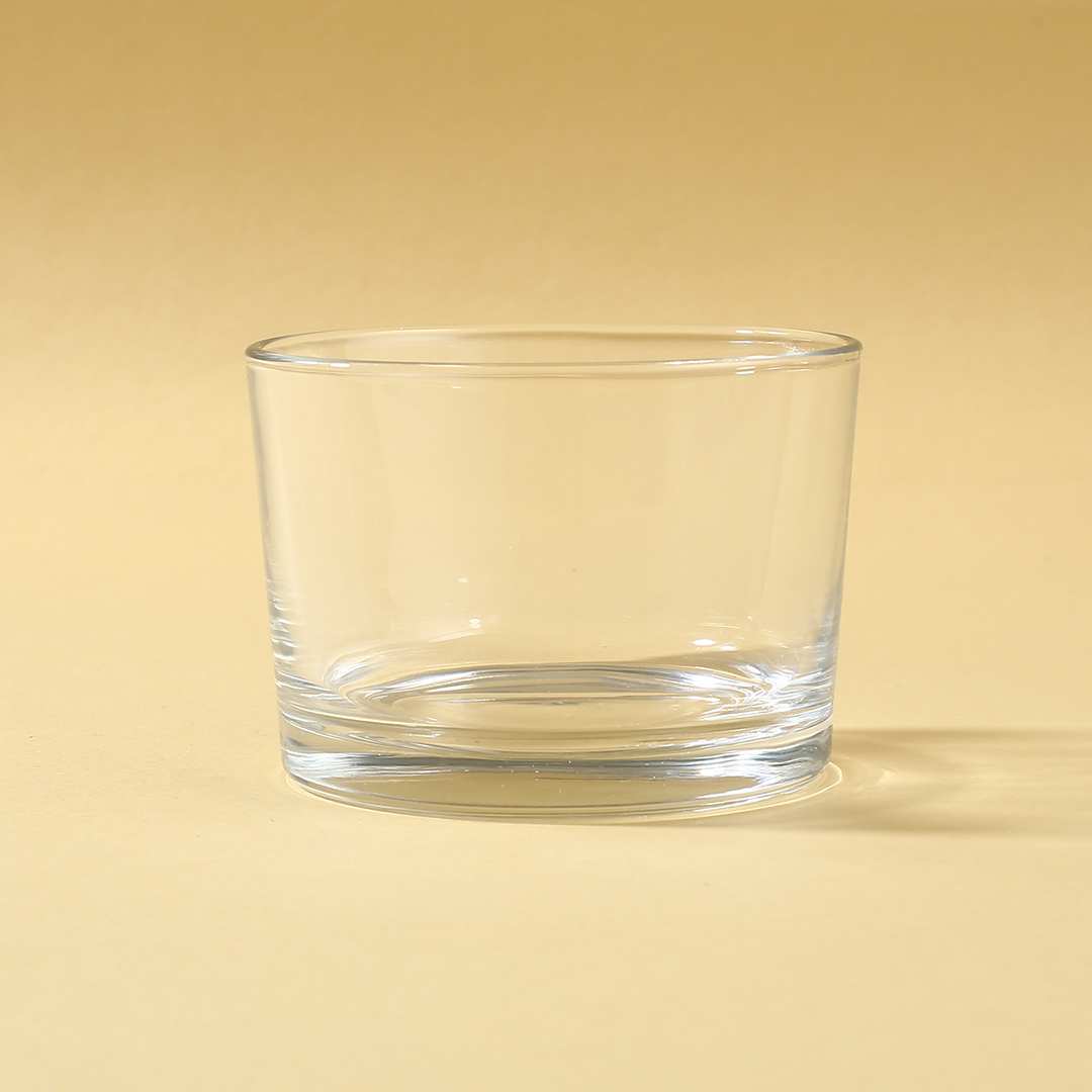 Imported glass pudding bowl perfect for parties.