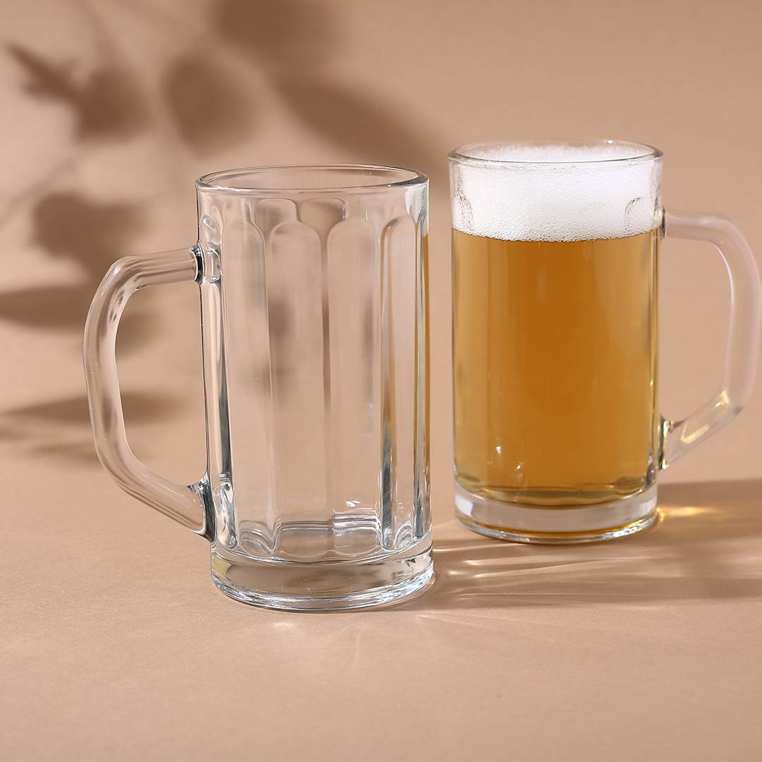Premium Glass Beer Mug - Elevate your drink service with artisan craftsmanship.