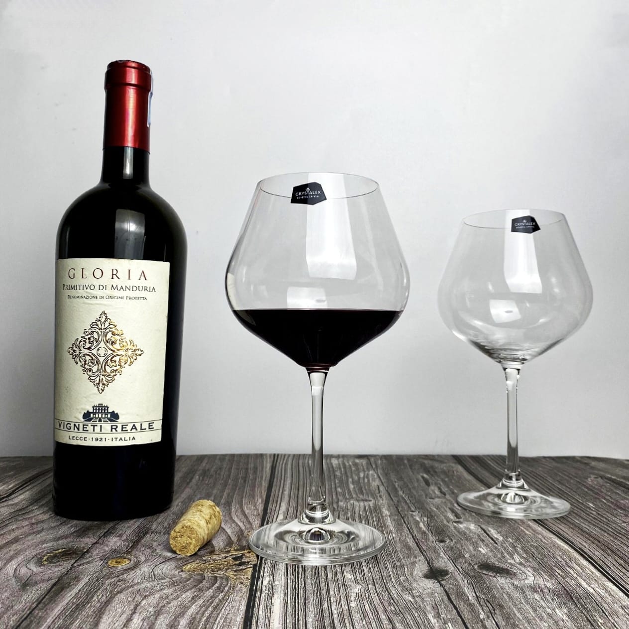 Crystal wine glass designed to enhance complex aromas