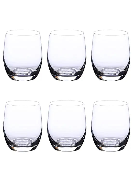 Set of Refined whiskey glasses ideal for elegant home bars and special occasions