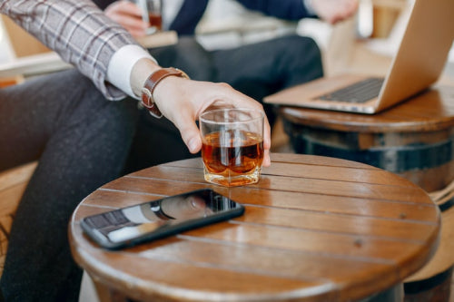 Whiskey Tumblers Reflect Shift Toward Dedicated Spirit Tasting at Home