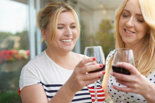 Stemless Wine Glasses Gain Popularity Among Casual Hosts