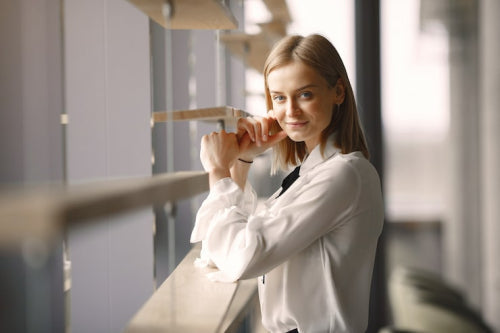 Balancing Aesthetics and Function in Professional Glassware