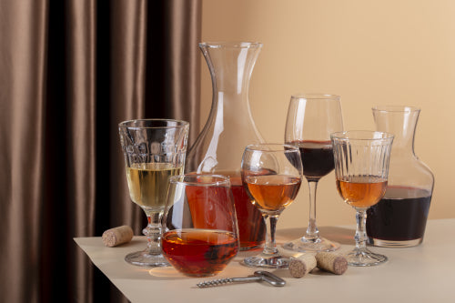 The Role of Stemware in Structured Wine Discussions