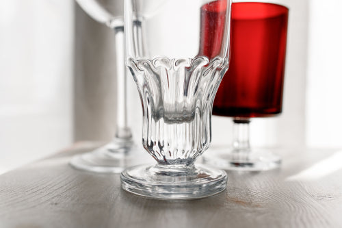 What Hosts Consider When Selecting Everyday Glassware