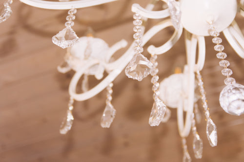 Understanding the Supply Chain for Quality Crystal Products