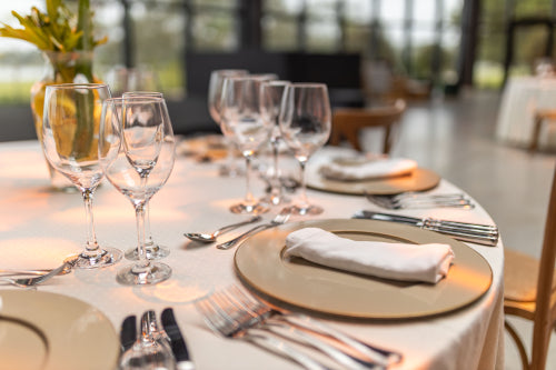 How Glassware Shapes the Dining Experience