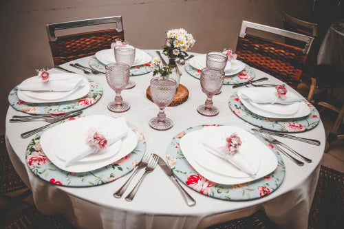 How to Choose Serveware for Everyday and Special Occasions