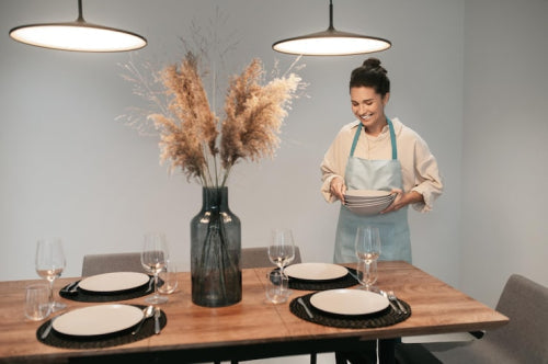 How to Choose Elegant Dining Essentials for Your Home