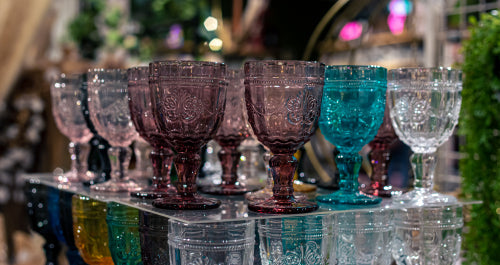 What Makes Crystal Glassware Suitable for Modern Homes