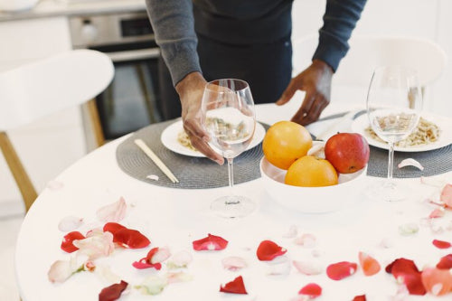 Tableware Trends Shaping Weddings and High-End Celebrations