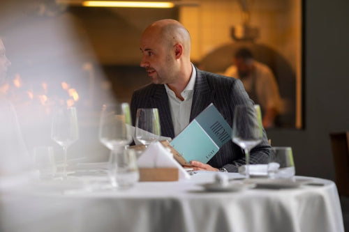 How Luxury Glassware Elevates Corporate Dining Experiences