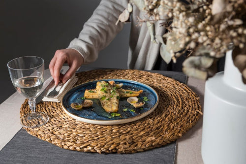 The Growing Popularity of Handcrafted Dinnerware in Luxury Dining Spaces