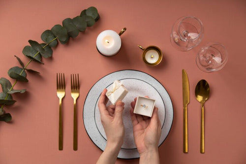 How Personalized Tableware Is Becoming the Ultimate Luxury Gift Trend