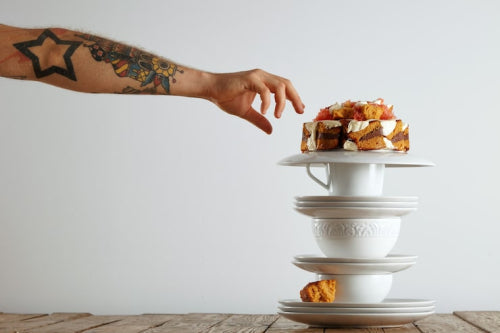 The Art of Curating a Modern Dinnerware Collection