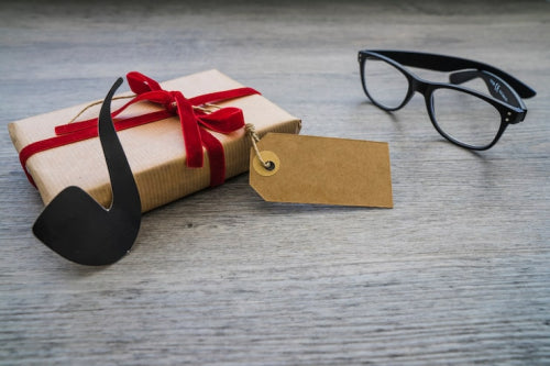 Why Custom Engraved Glasses Are Popular Gifts