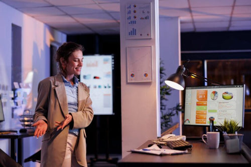 How Tech Enhances Retail Employee Productivity Metrics