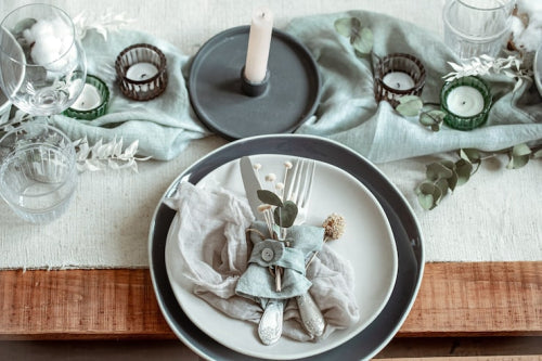 9 Dinnerware Serveware Trends for 2026: Tablescape Guide