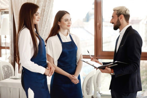 Hospitality Professionals on Selecting Tableware That Withstands Wear