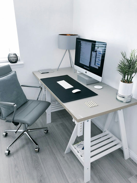 Classy Glassware for Your Office Desk Setup💼