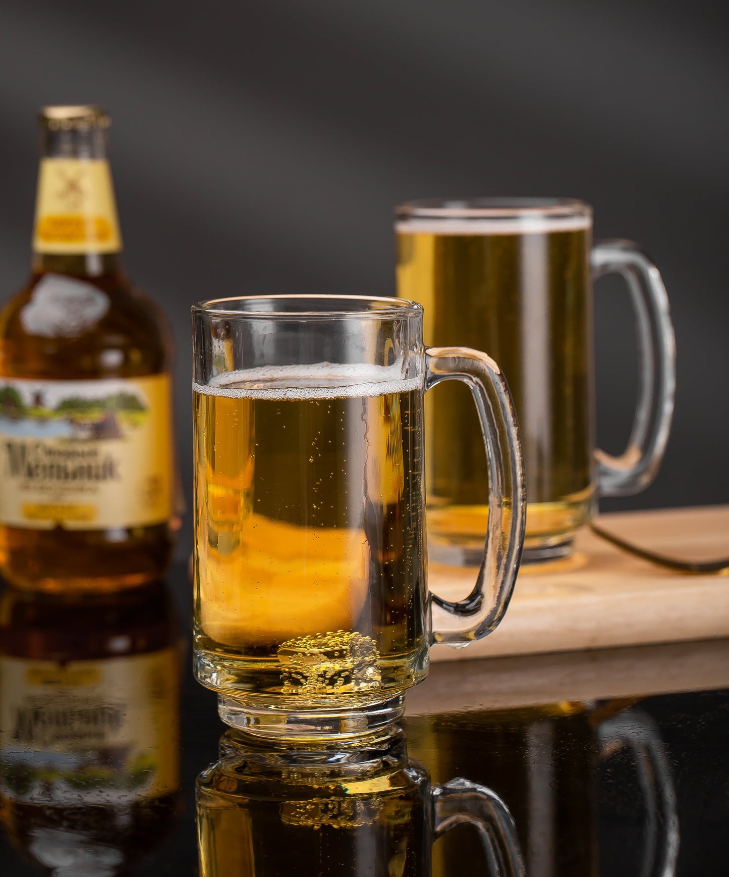 Frosty Brew Mug used in a home bar setting.