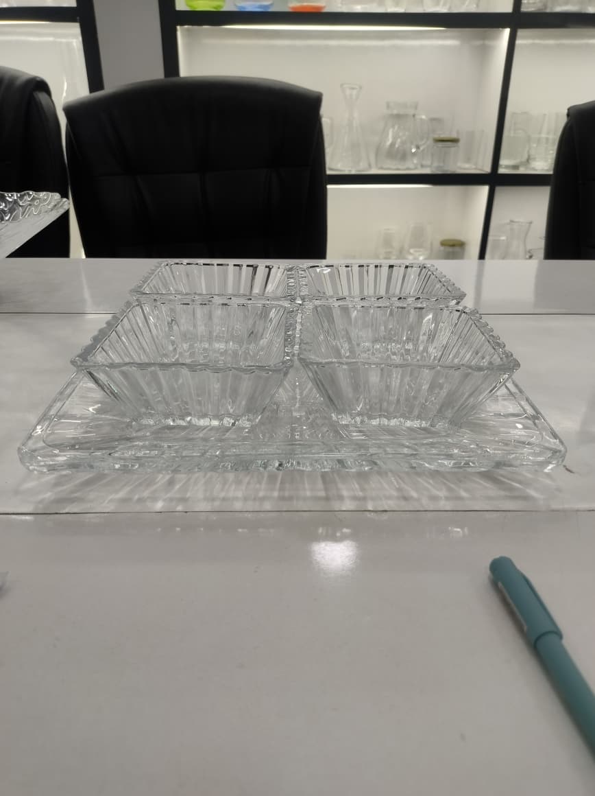 smart "serve" Tray with 4 Pcs Bowl Set Transparent Lead Free Glass | Premium Luxury Serving Set for Snacks, Dry Fruits & Desserts | Elegant Glassware for Home & Gifting